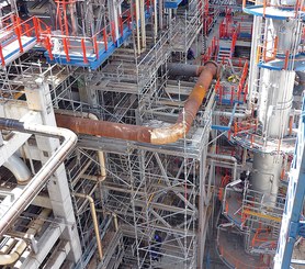 Andamio industrial BRIO colocado en instalaciones pertroquímicas