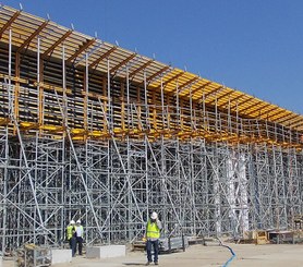 Moldajes de vigas ENKOFORM HMK para la construcción de un tablero de viaducto