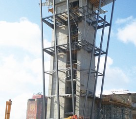 Torre mirador del Centro de Congresos y Ferias, Kielce, Polonia