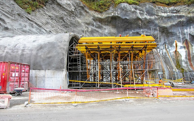 Carro MK para la construcción del túnel de Ollachea en Puno