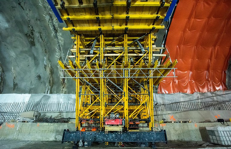 La construcción del túnel de carretera más largo de Polonia con el carro de moldaje MK