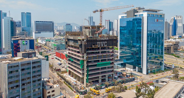 Nueva torre en el centro de Lima