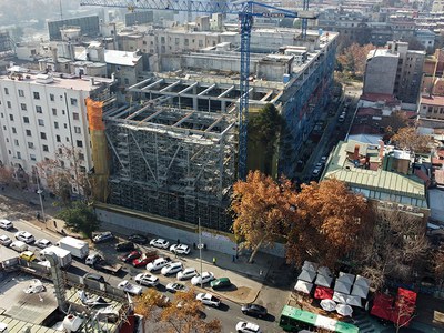Soluciones de moldaje, cimbra y andamio para la edificación de Vicuña Mackenna 20 de Chile