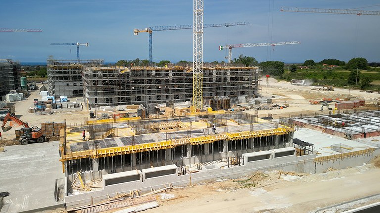 Tecnología constructiva aplicada a grandes complejos residenciales