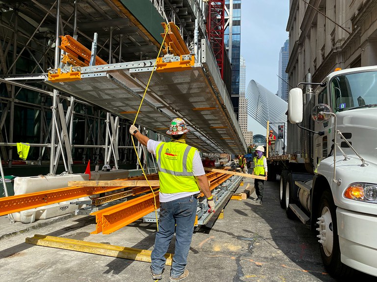 La torre 185 Broadway despunta en el distrito financiero de Nueva York